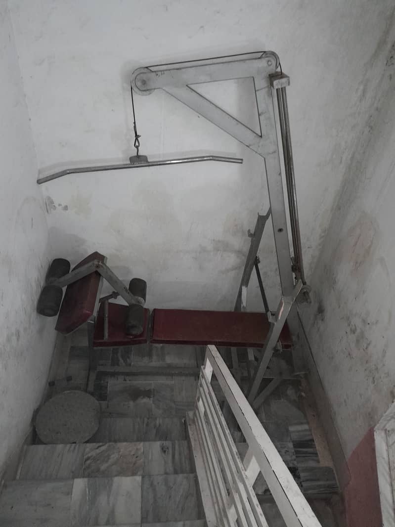 exercise bench 0