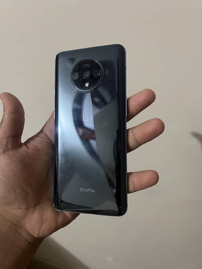 One Plus 7T (8/128)