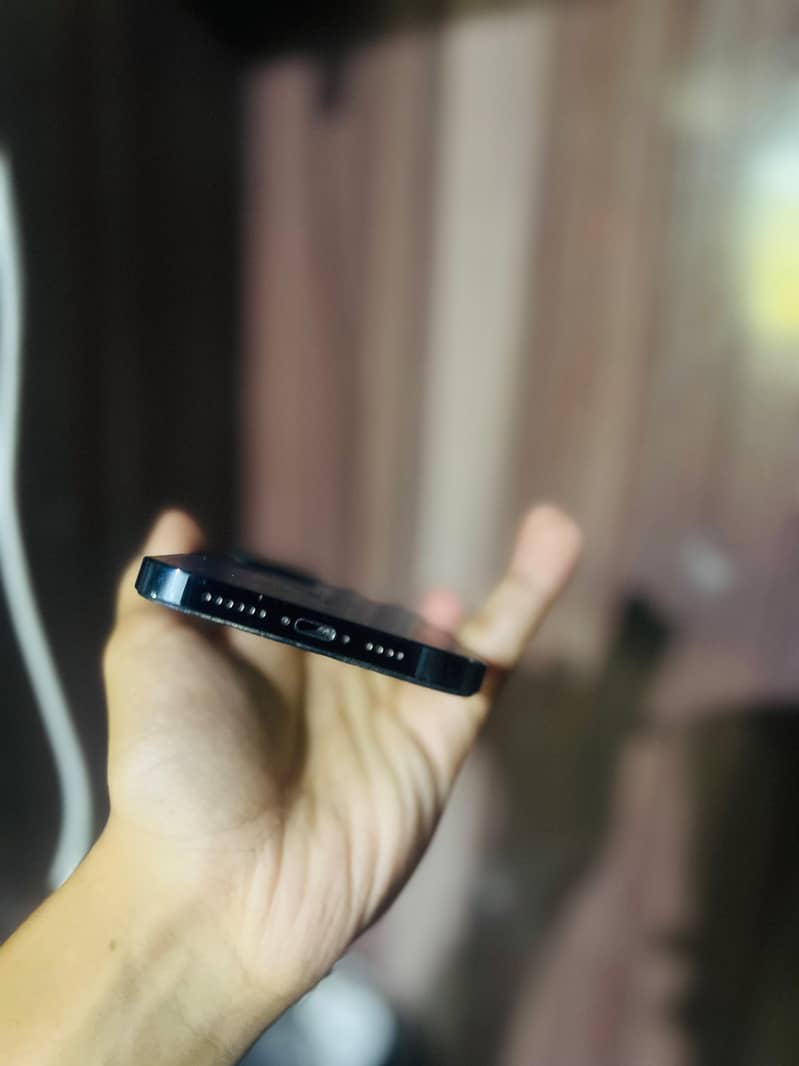 Apple iPhone 12 Pro Max 3