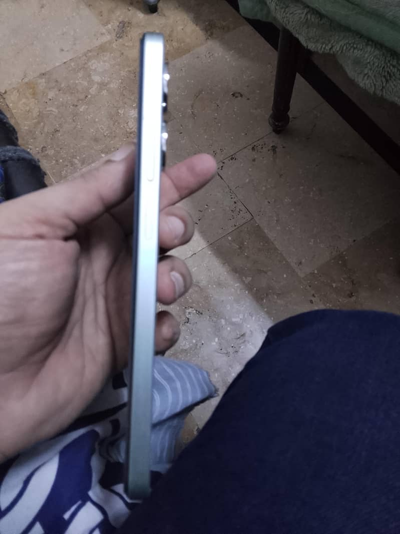 Realme Note 60x 2