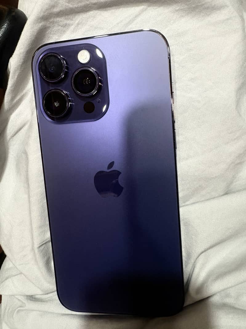 Apple iPhone 14 Pro Max 0