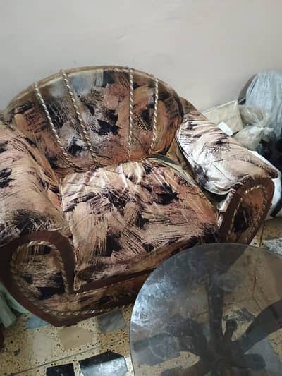 5 Seater Sofa Set with center table for Sale