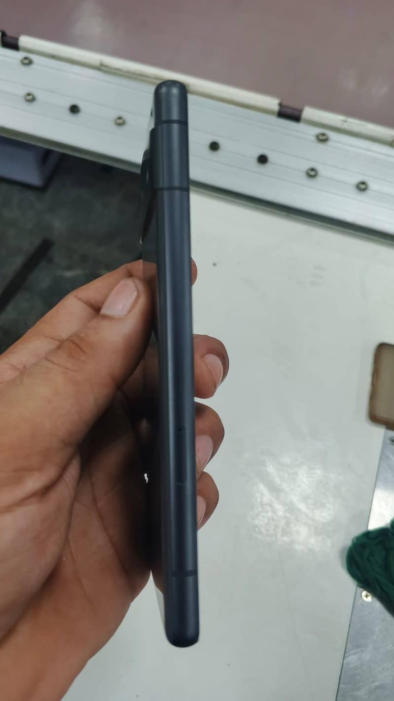 Google Pixel 7a 3