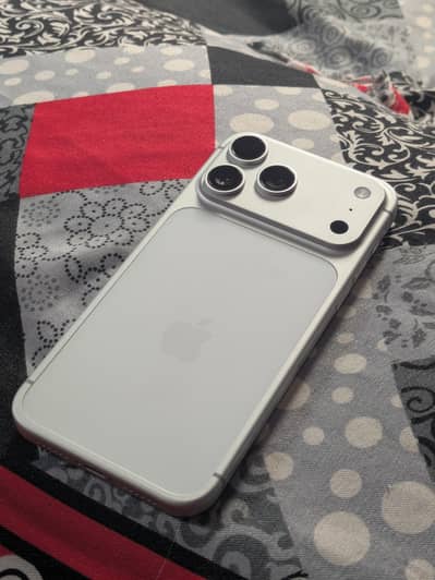 IPHONE 14 PRO MAX , CONVERTED TO PREMIUM BODY 17 PRO MAX IPHONE 14
