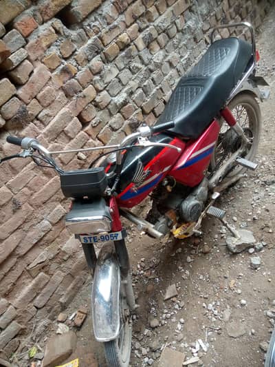 Honda CD 70 1992 model ad pora pahr k rapta kry