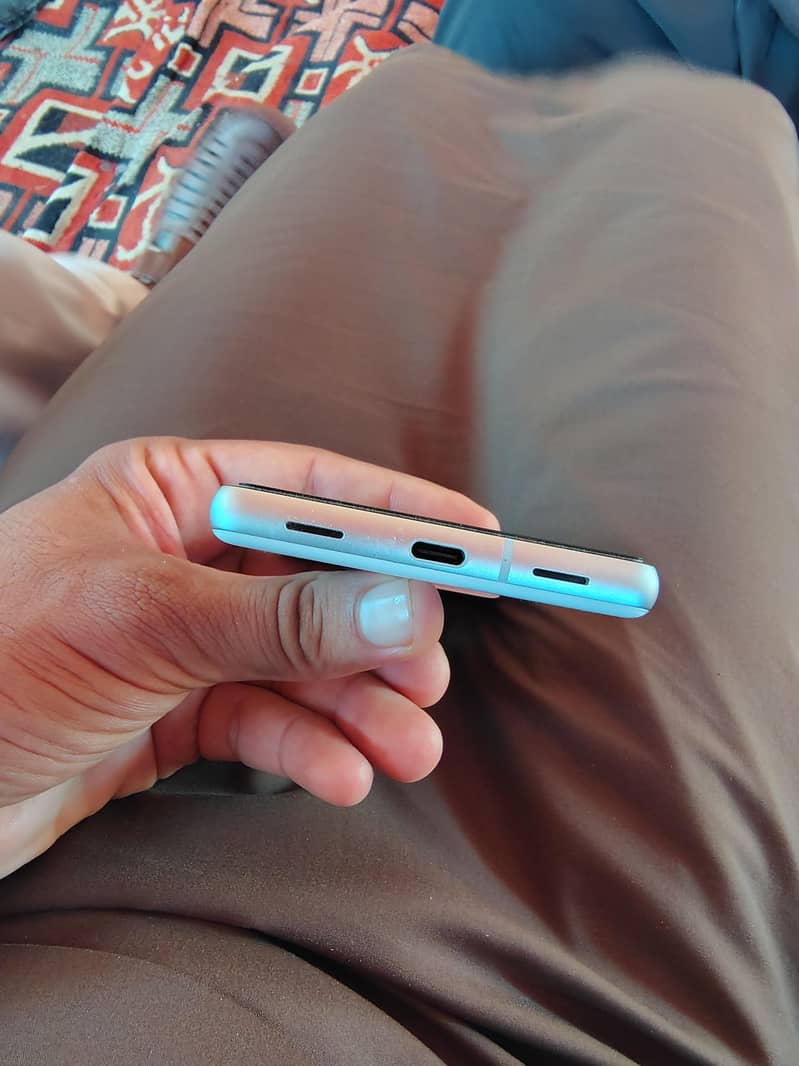 Google Pixel 7a 3