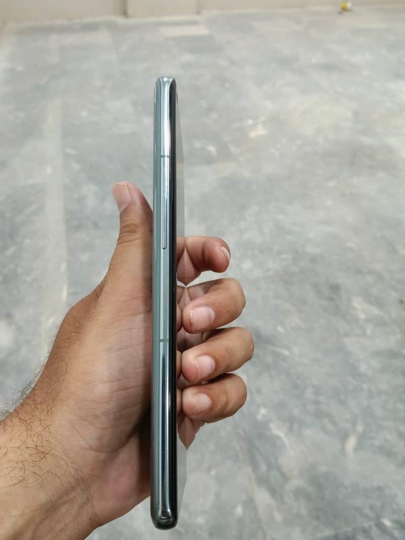 OnePlus 11 4