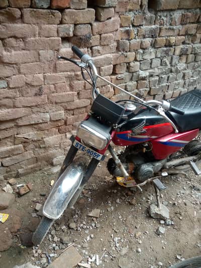 Honda CD 70 1992 model ad pora pahr k rpta kry