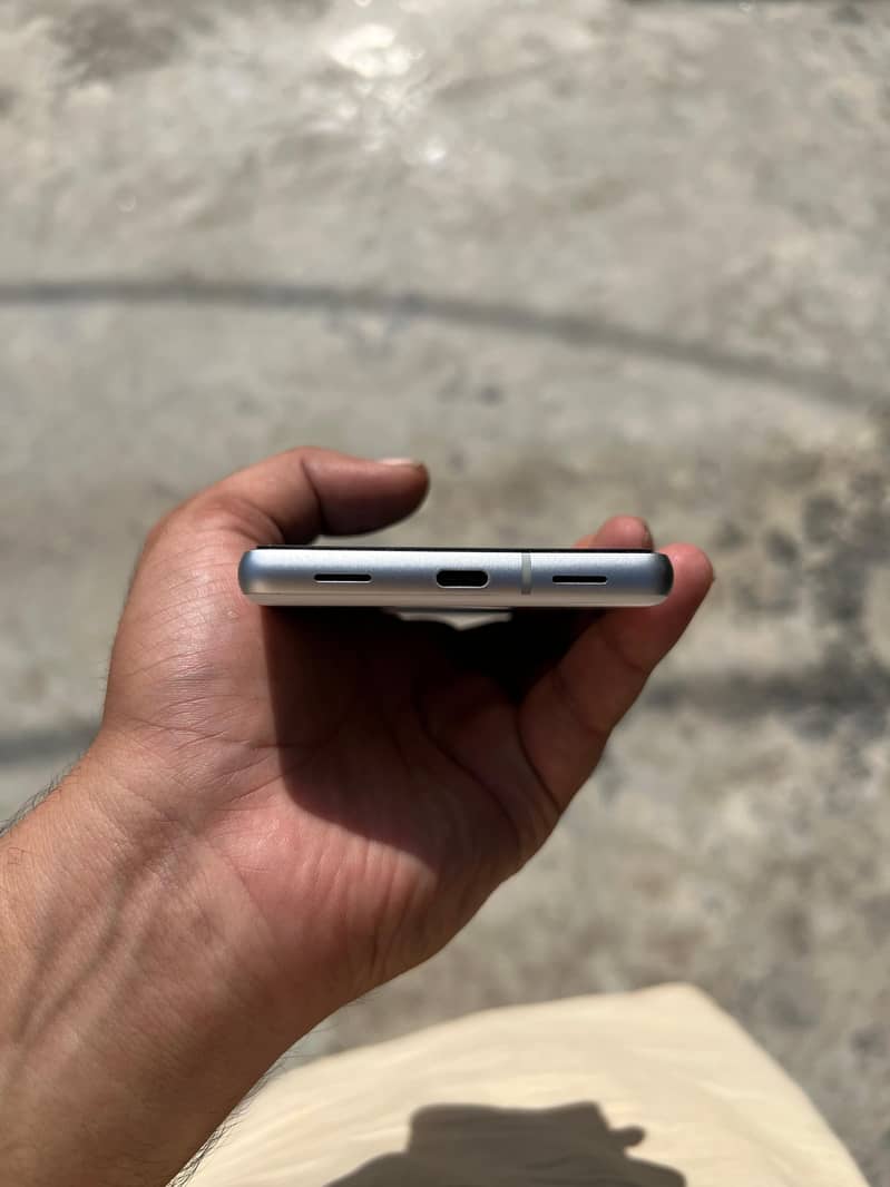 Google Pixel 7a 1