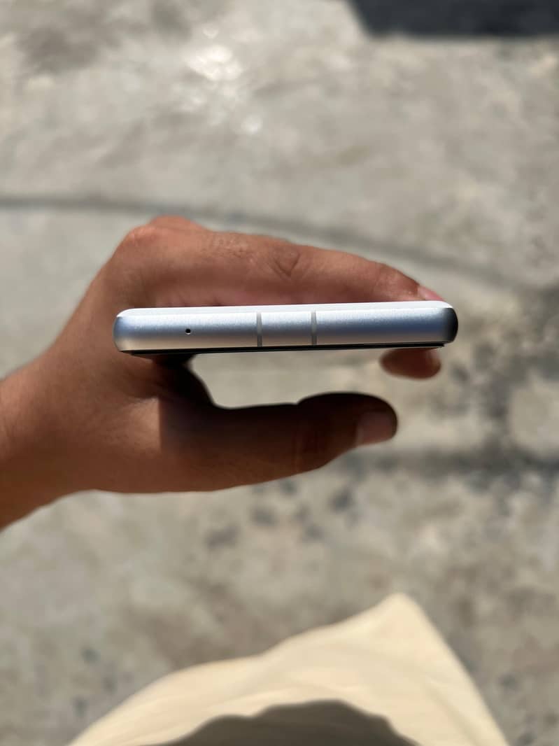 Google Pixel 7a 2