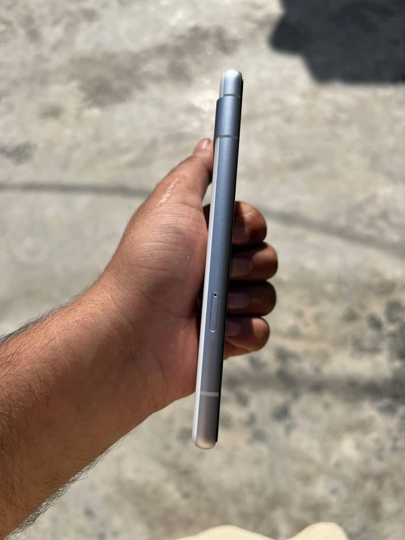 Google Pixel 7a 3