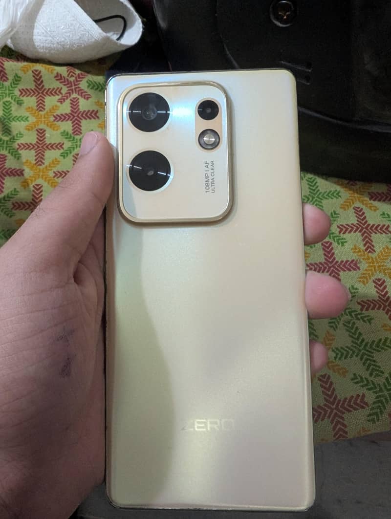 Infinix Zero 30 1