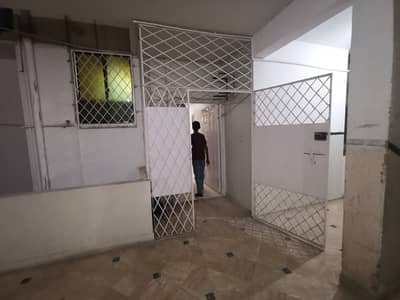 GULISTAN E AMEEN TOWERS FLAT