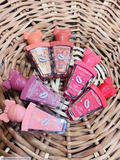 lip gloss