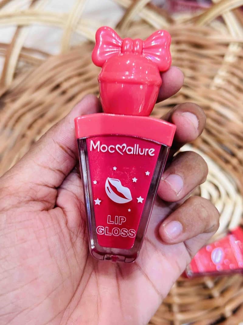 lip gloss 2