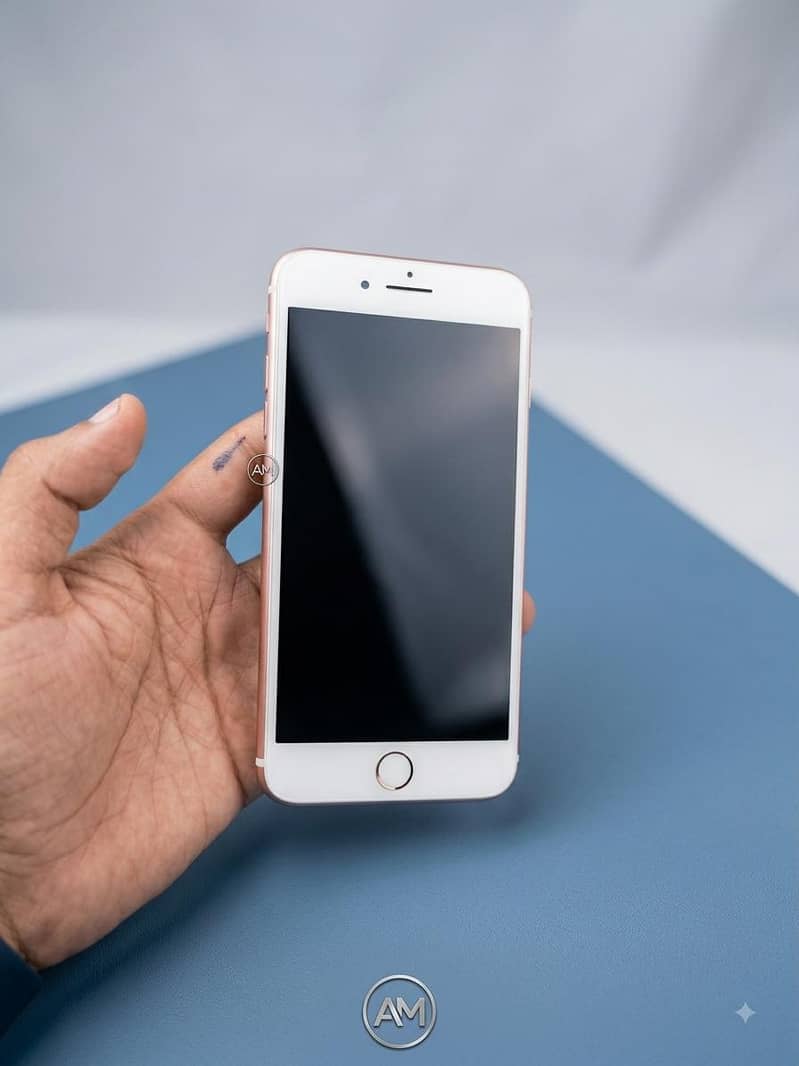 Apple iPhone 7 Plus 1