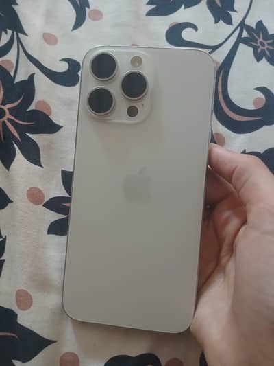 15 pro max icloud 10 / 10