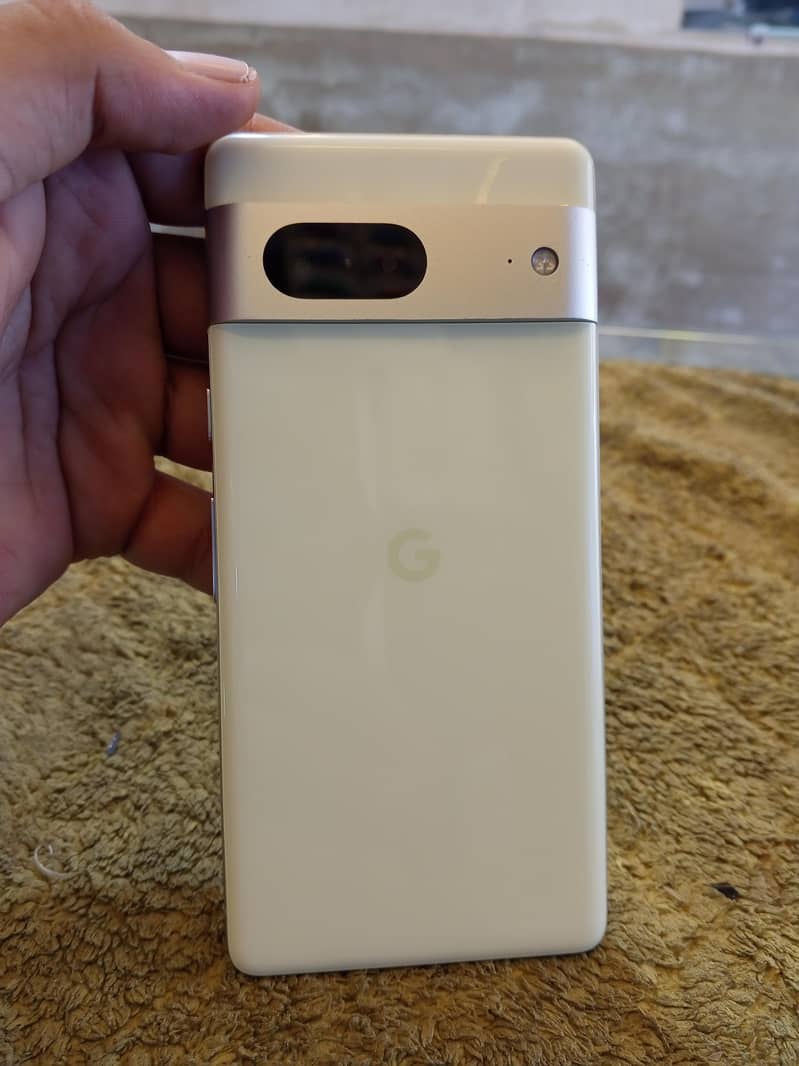 Google Pixel 7 3