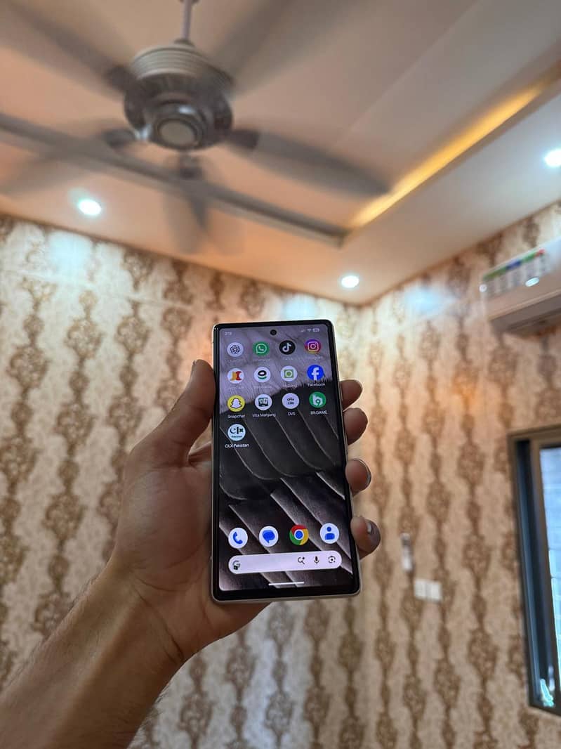 Google Pixel 7a 3