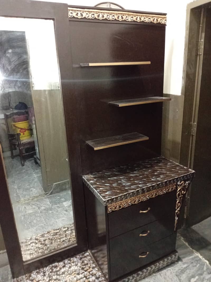 Bed + Dressing Table + Side Table 0