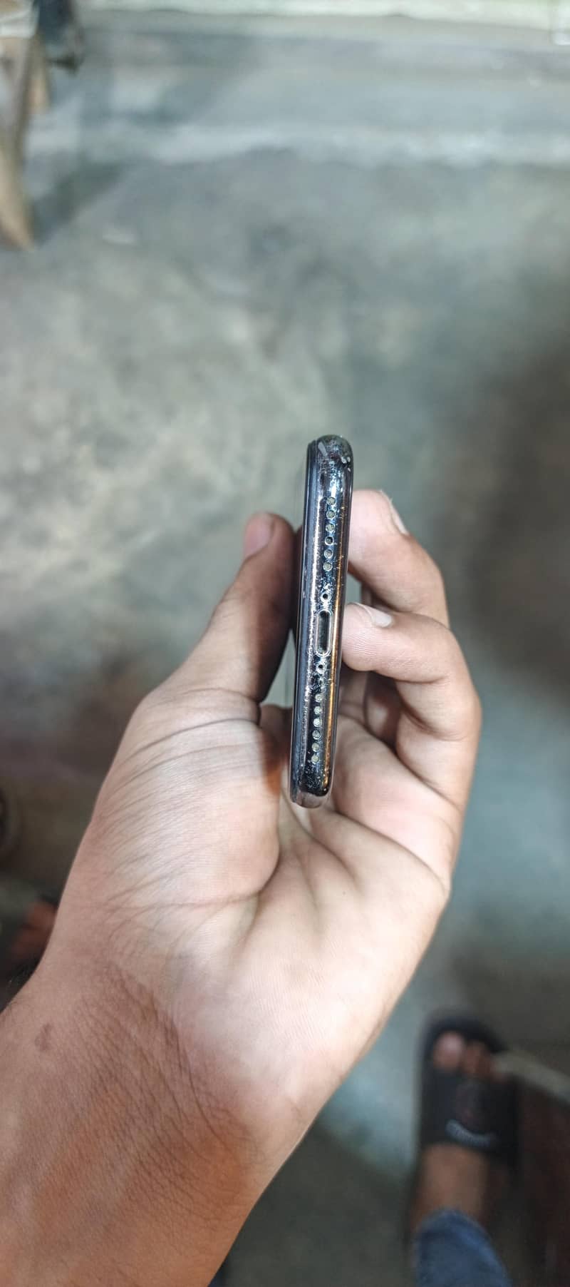 Apple iPhone X 4