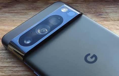 Apple iPhone 11 Pro and google pixel 8 pro