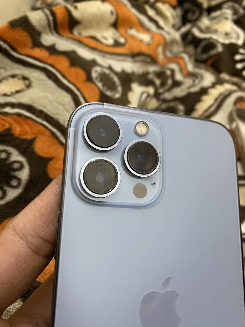 Apple iPhone 13 Pro Max 5