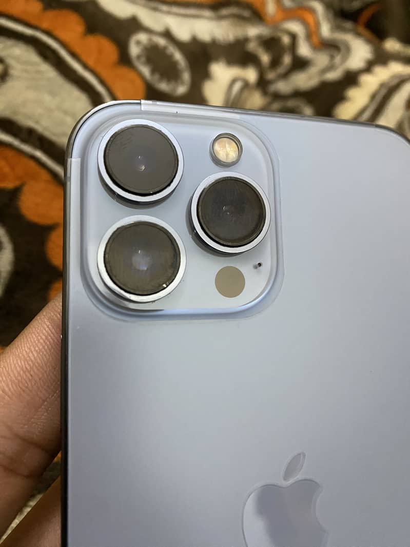 Apple iPhone 13 Pro Max 8
