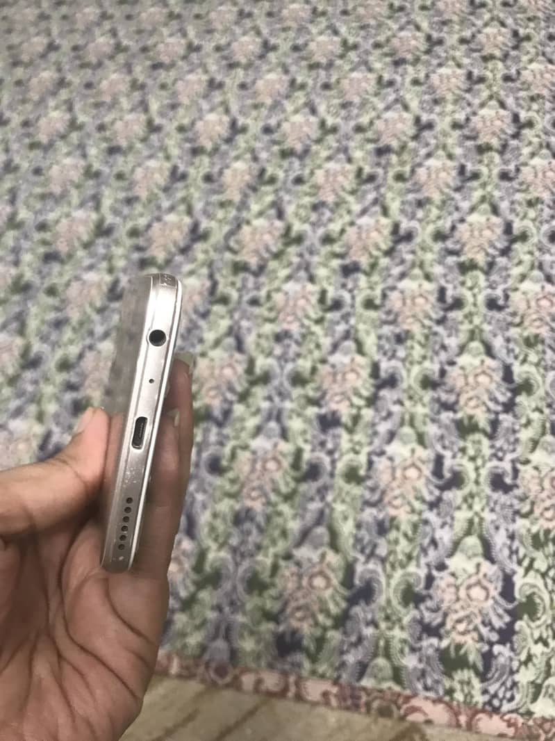 OPPO A57 2
