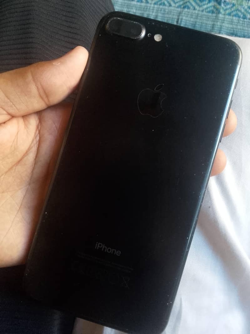 Apple iPhone 7 Plus 0