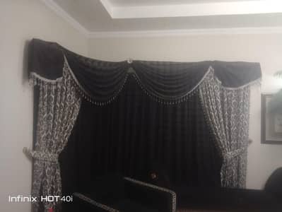 curtain for sale in good condition almost new