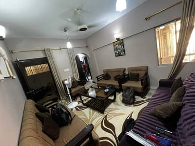 Flat For Sale 1400 Square Feet 3 Bedrooms Drawing Dinning Attached Bath Room, 6th Floor Vip Location
