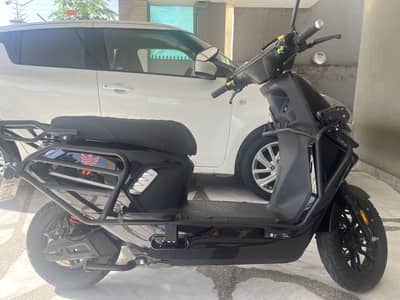 Zongfa Parkour Electric Scooter (1500W / 60V LFP Battery)