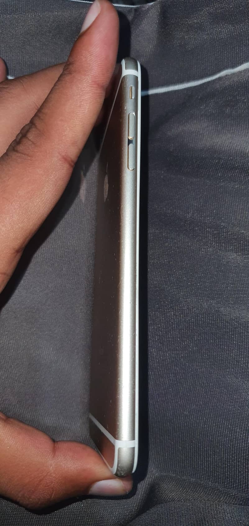 Apple iPhone 6 Plus 4