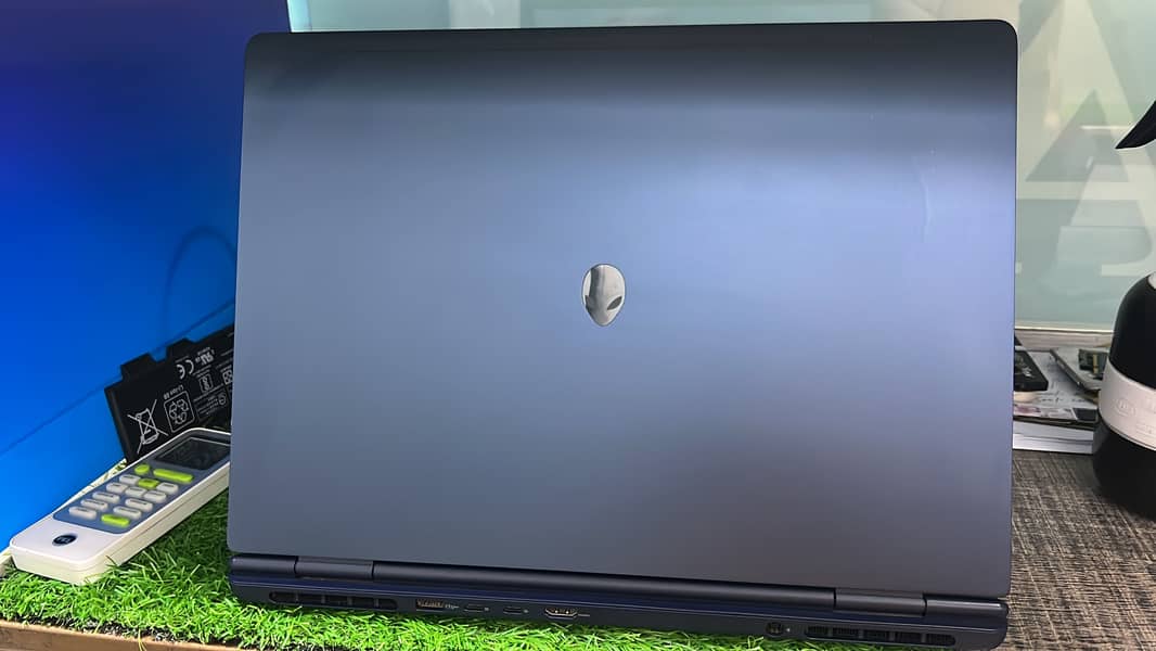 Alienware 16 1