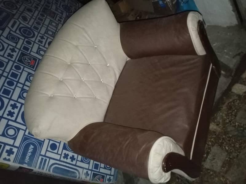 5 Seater Sofa 1