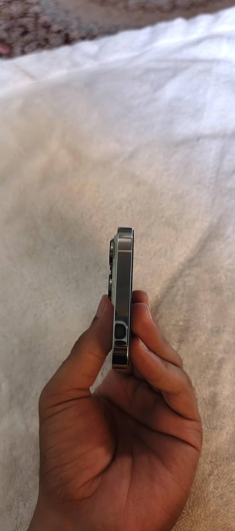 Apple iPhone 13 Pro 2