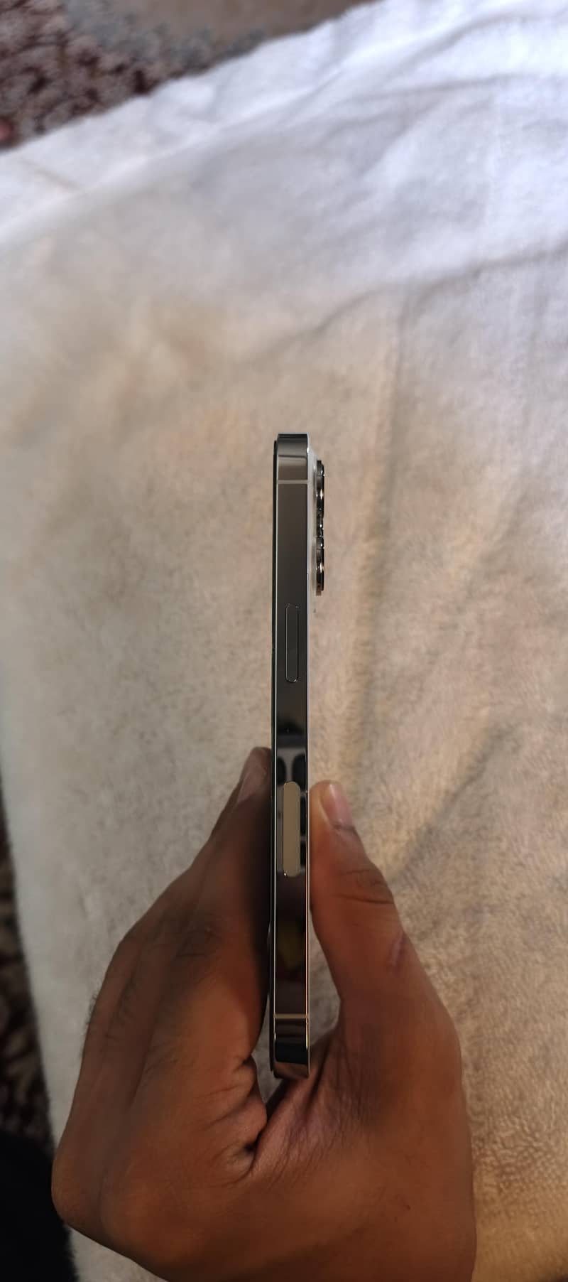Apple iPhone 13 Pro 3