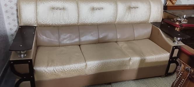 Sofas and Wardrobe