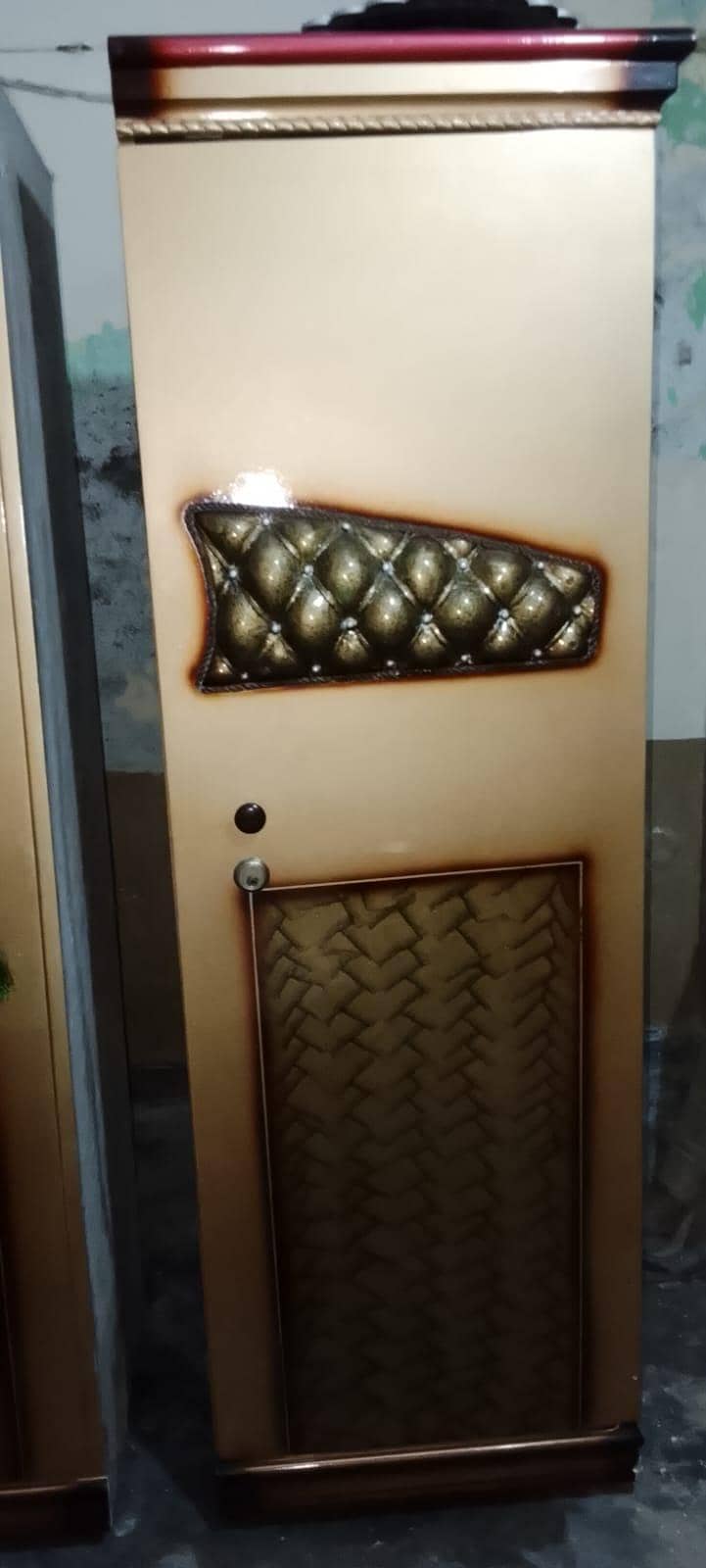 Sofas and Wardrobe 5