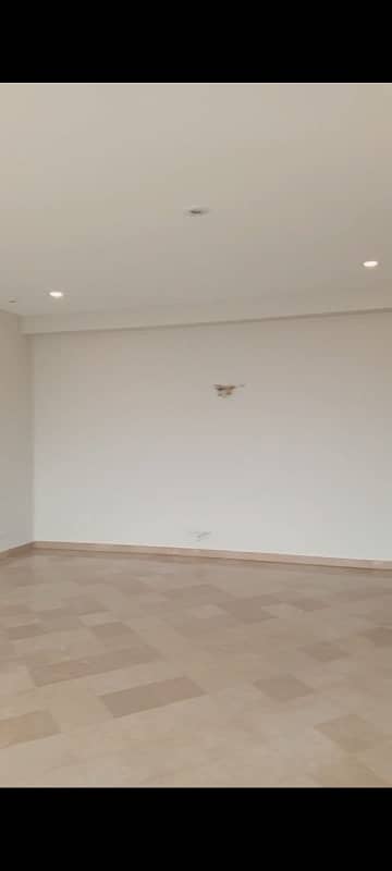 DHA PHASE 4 DD 4 MARLA FIRST FLOOR FOR RENT NEAT AND CLEAN