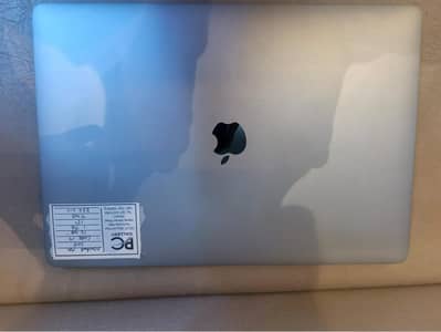 MacBook Pro 2018 A1990 Core i9 16GB RAM,1TB SSD,4GB Graphic