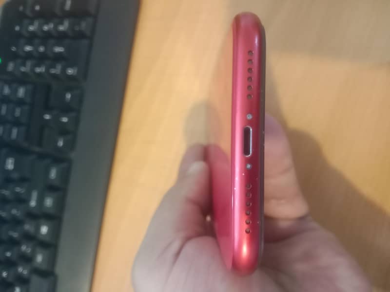 Apple iPhone 11 7