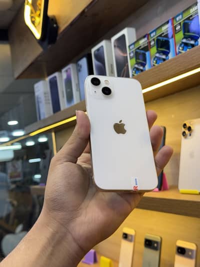 Apple iPhone 13 10/10 condition