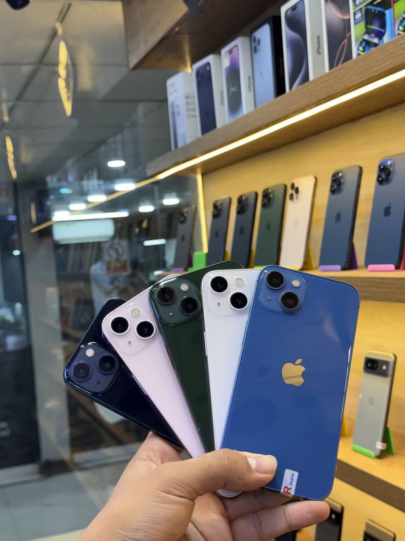 Apple iPhone 13 10/10 condition 1