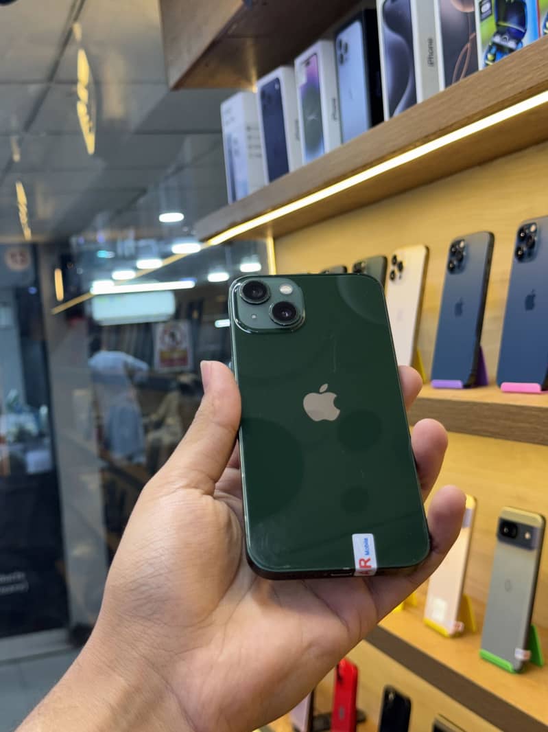 Apple iPhone 13 10/10 condition 5