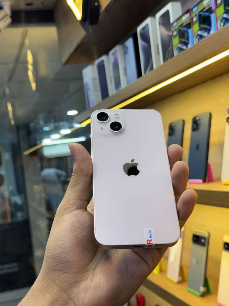 Apple iPhone 13 10/10 condition 6