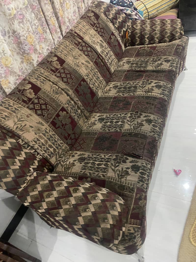 5 seater Sofa set 0