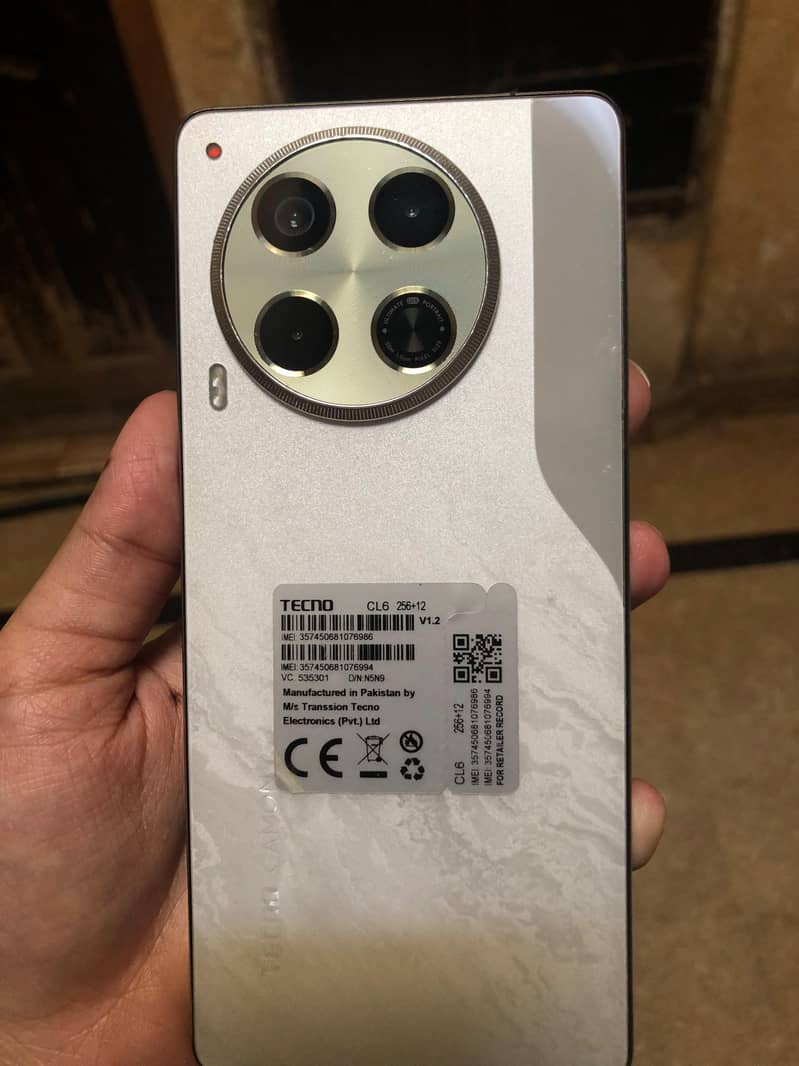 Tecno CAMON 30 0