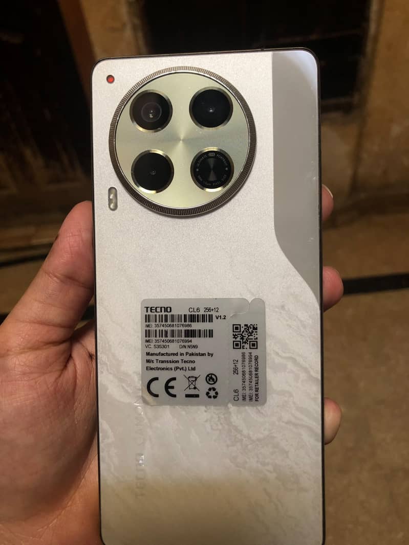 Tecno CAMON 30 1